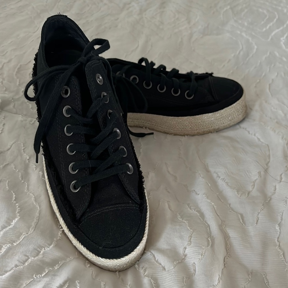 Converse Women's Chuck Taylor All Star Espadrille size 7
